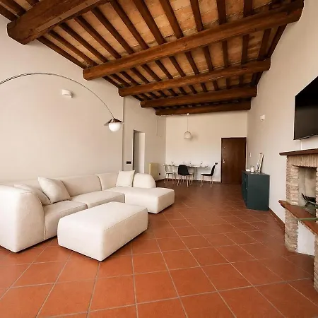 Apartamento Domus Floramonti In The Heart Of *