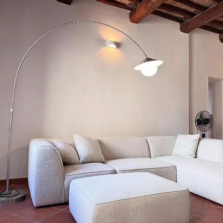 Apartamento Domus Floramonti In The Heart Of