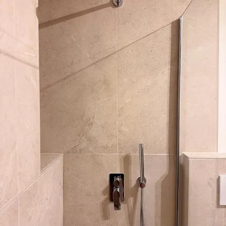 Apartamento Domus Floramonti In The Heart Of
