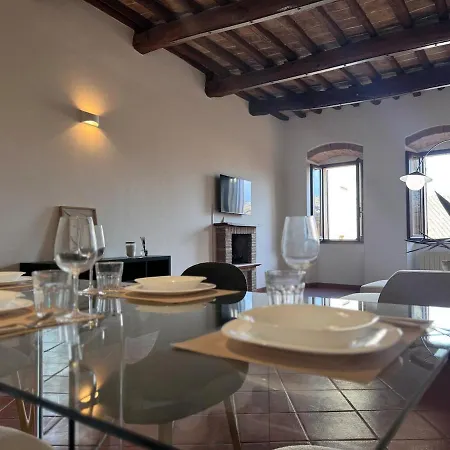 Apartamento Domus Floramonti In The Heart Of