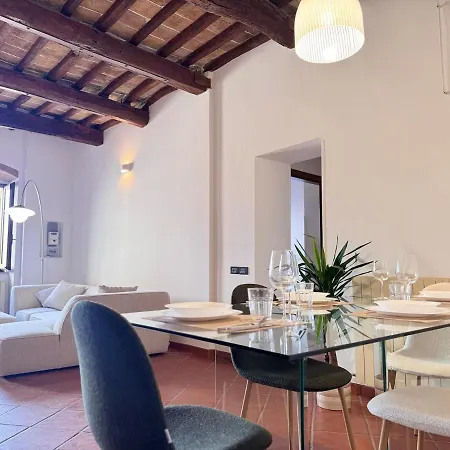 Domus Floramonti In The Heart Of