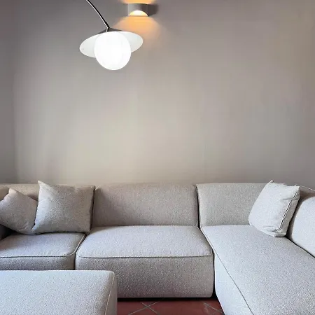 Apartamento Domus Floramonti In The Heart Of